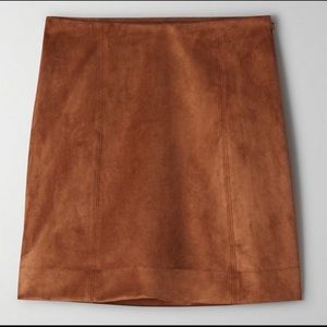 Aritzia Babaton camel brown suede mini skirt sz 4